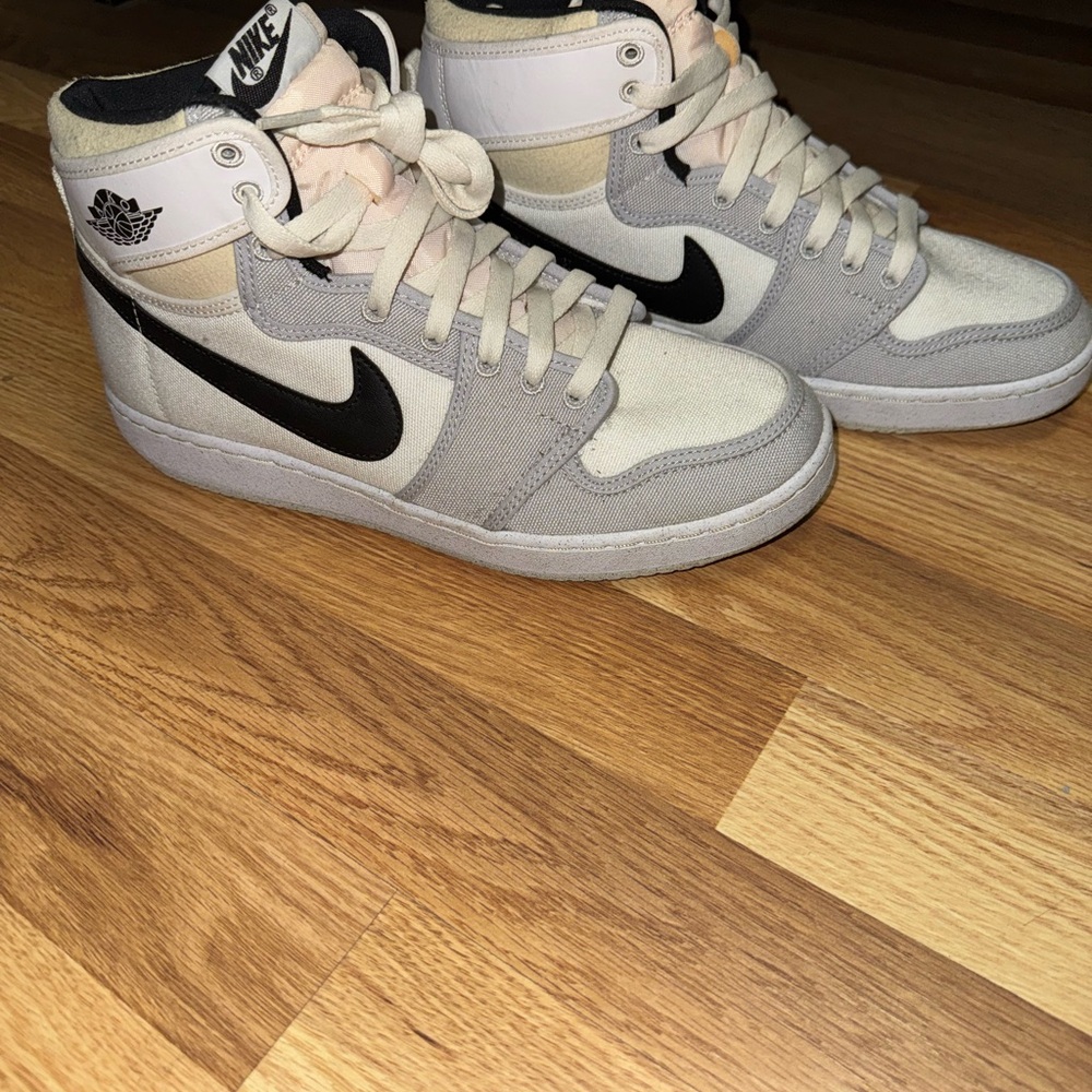 Jordan 1 Mid SE (Canvas / Light Grey / Sail / Black)